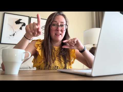 Sonia Moszczynski erklärt ein Projektproblem im Video